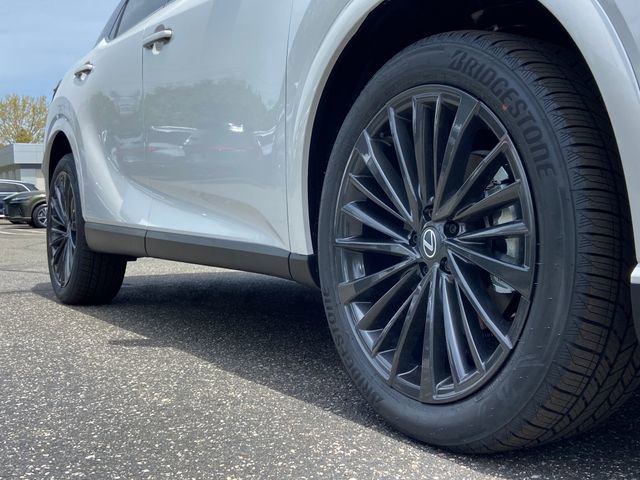 New 2026 Lexus RX 350h AWD/4WD image 8