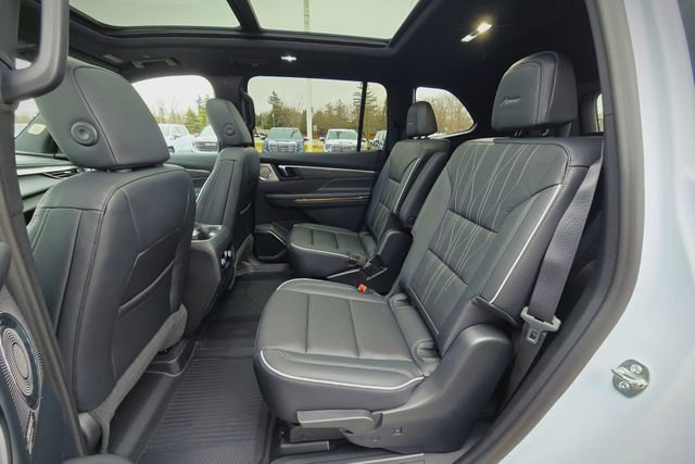New 2026 Buick Enclave Avenir w/ Super Cruise Package FWD image 12