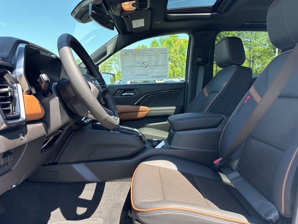 New 2026 GMC Canyon AT4 w/ Technology Plus Package AWD/4WD image 9