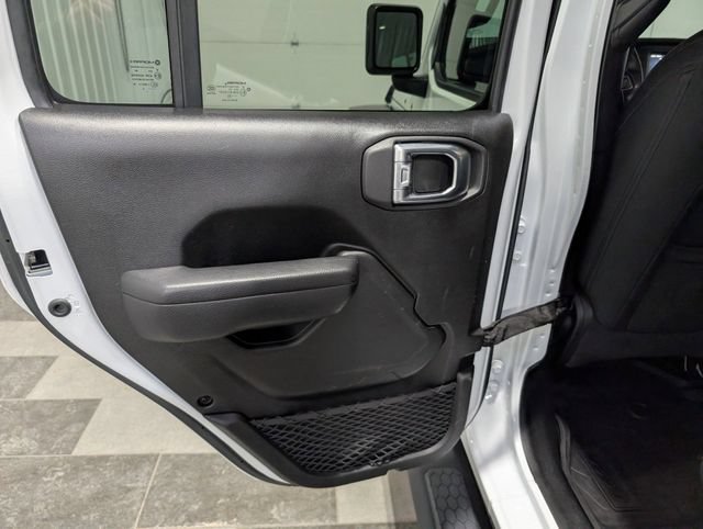 Used 2022 Jeep Wrangler Unlimited Sport AWD/4WD image 8