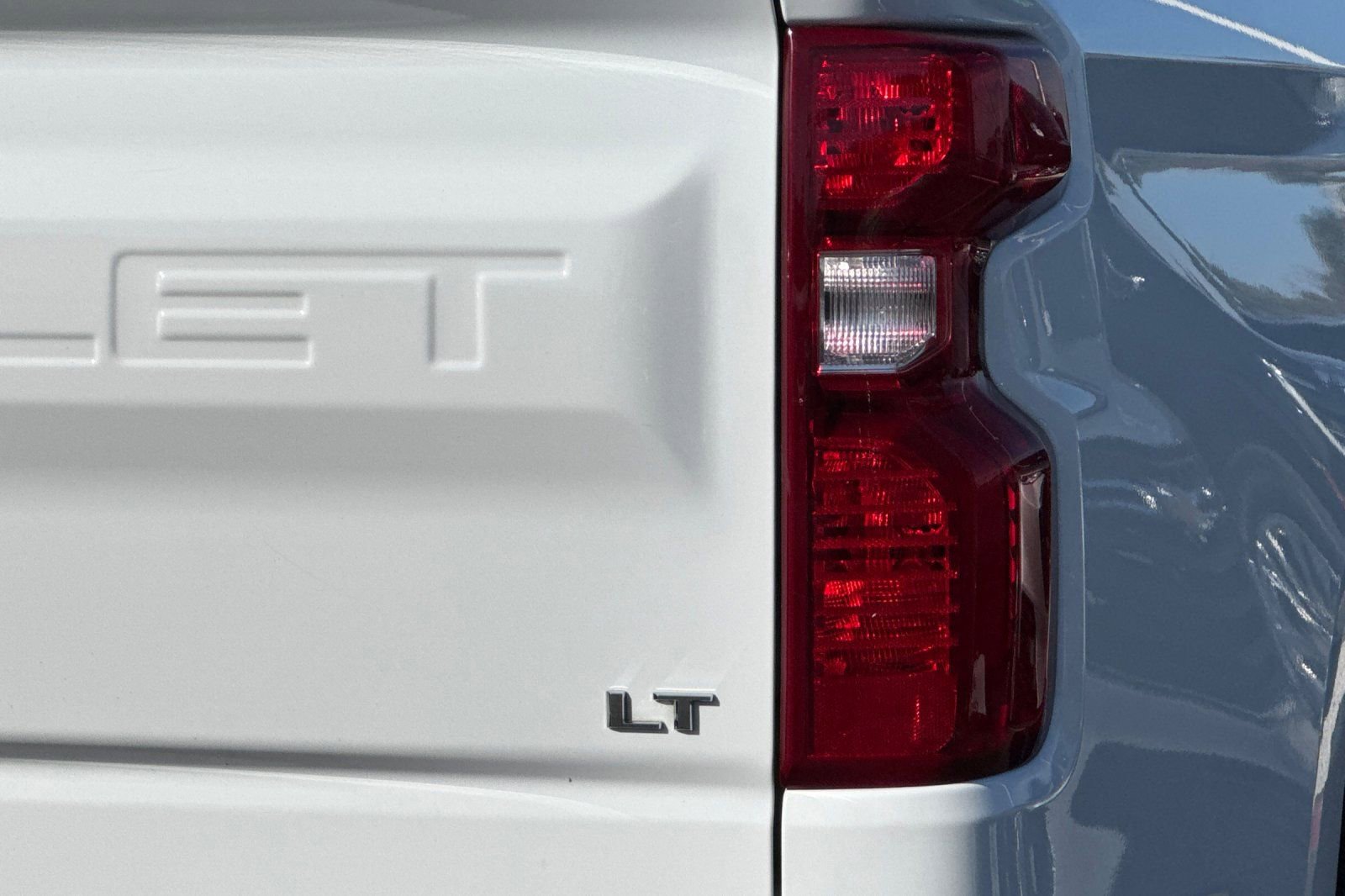 Used 2022 Chevrolet Silverado 1500 LT image 45