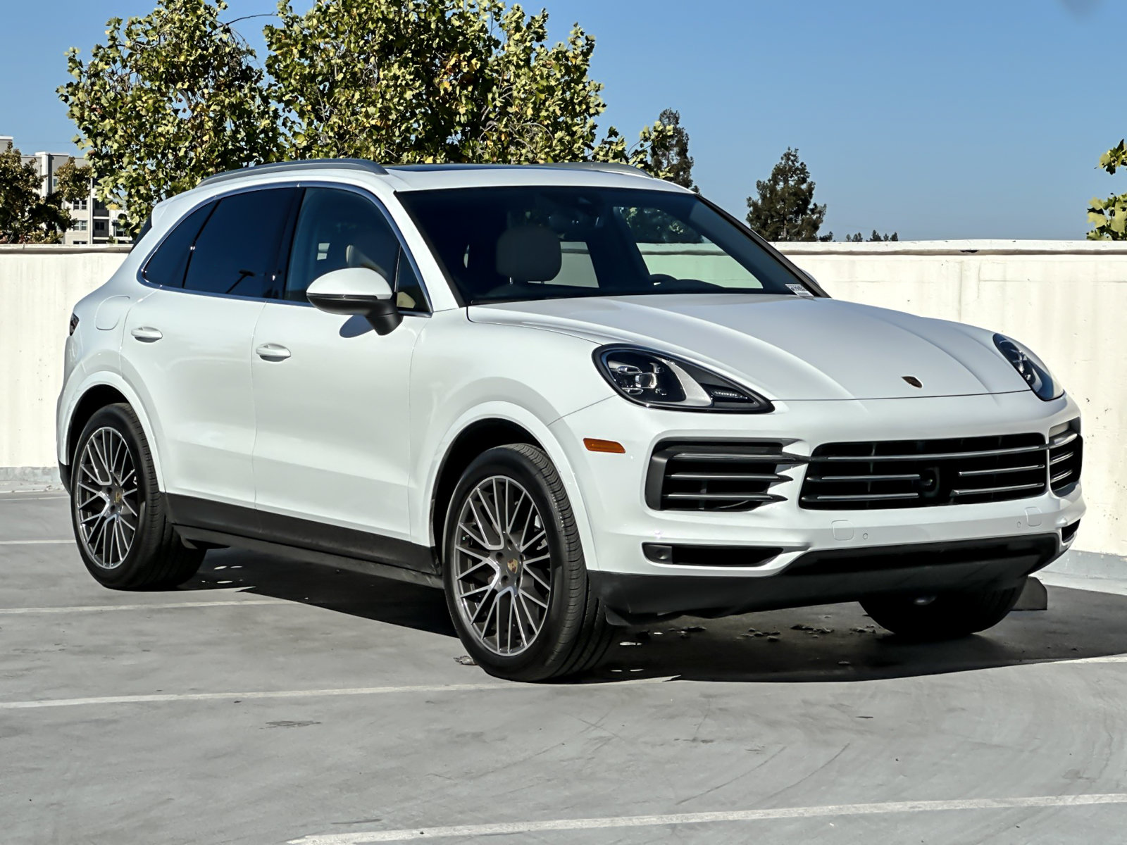 Certified 2023 Porsche Cayenne AWD/4WD image 11