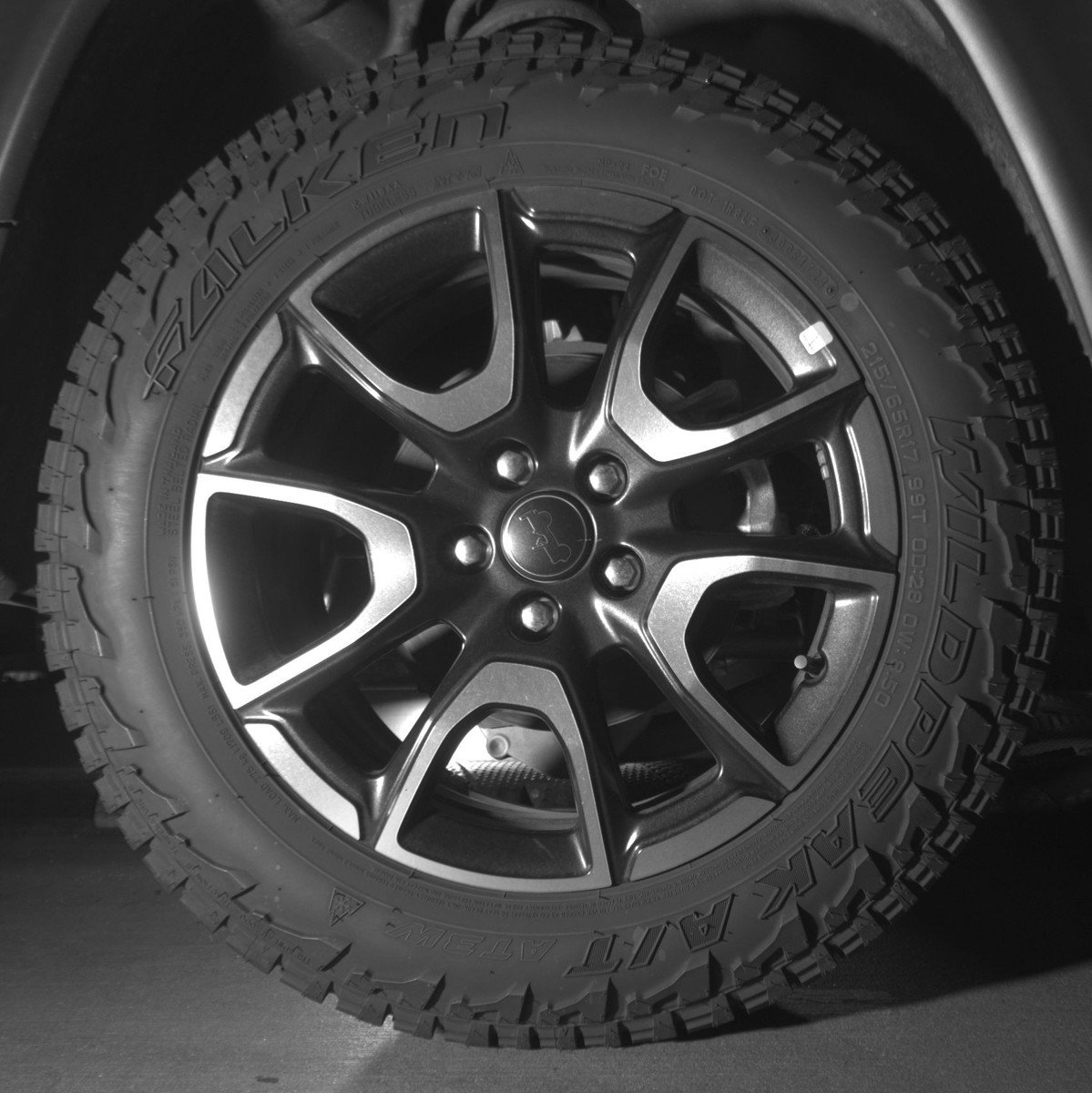 Used 2025 Jeep Compass Trailhawk AWD/4WD image 15