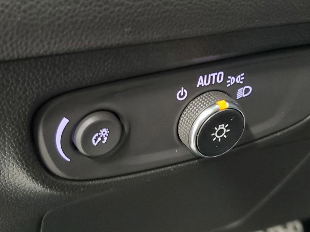 Used 2024 Buick Encore GX Sport Touring w/ Advanced Technology Package image 31