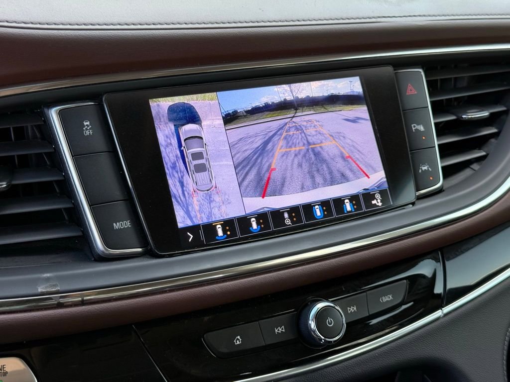 Used 2021 Buick Enclave Avenir w/ Avenir Technology Package image 38