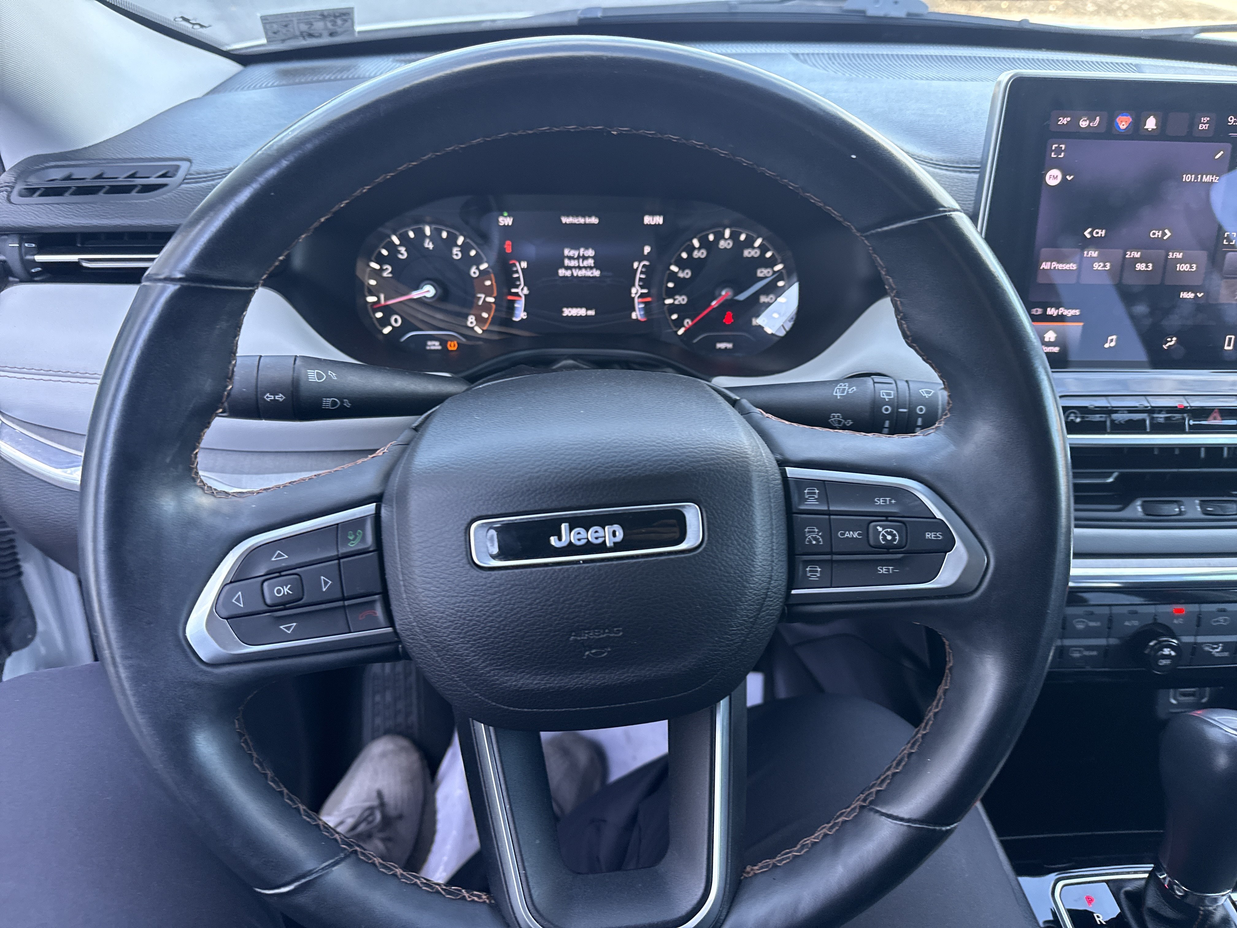 Used 2022 Jeep Compass Limited AWD/4WD image 17