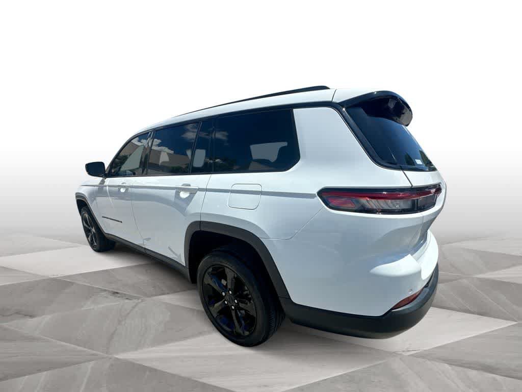 Used 2024 Jeep Grand Cherokee L Altitude RWD image 6