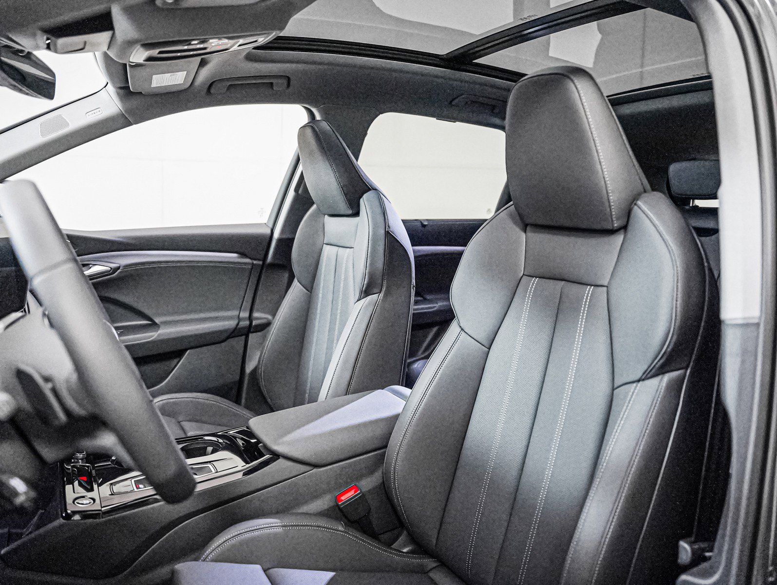 New 2025 Audi Q6 e-tron Premium Plus AWD/4WD image 11