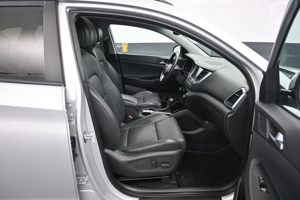 Used 2016 Hyundai Tucson Limited w/ Option Group 03 AWD/4WD image 42