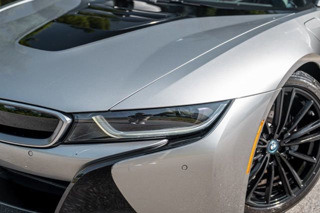 Used 2019 BMW i8 Coupe AWD/4WD image 4