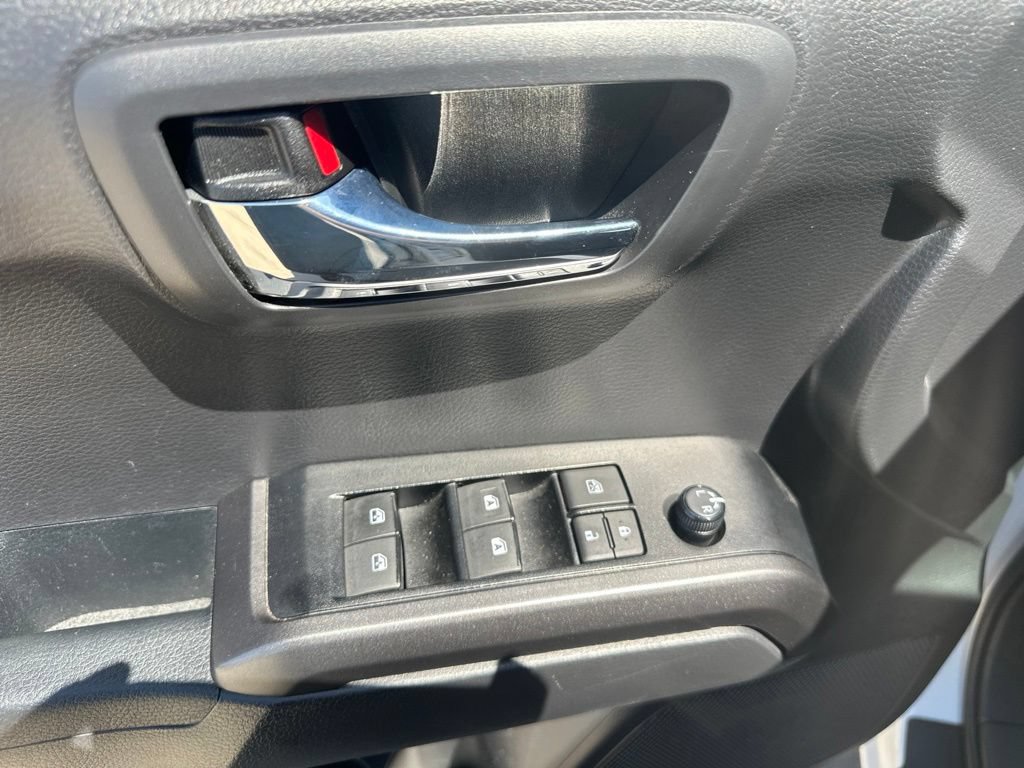 Used 2023 Toyota Tacoma TRD Sport AWD/4WD image 19