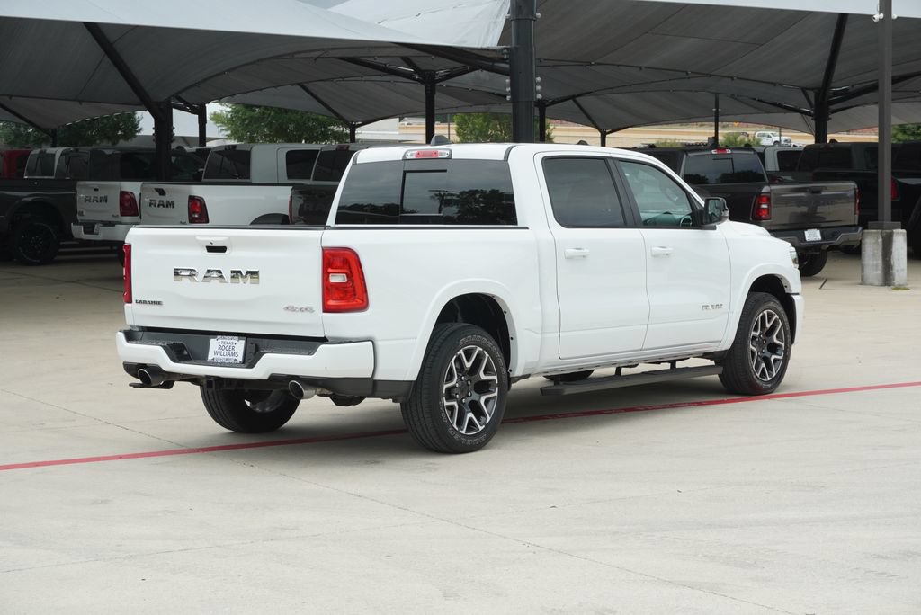 Used 2025 RAM 1500 Laramie w/ Sport Appearance Package AWD/4WD image 5