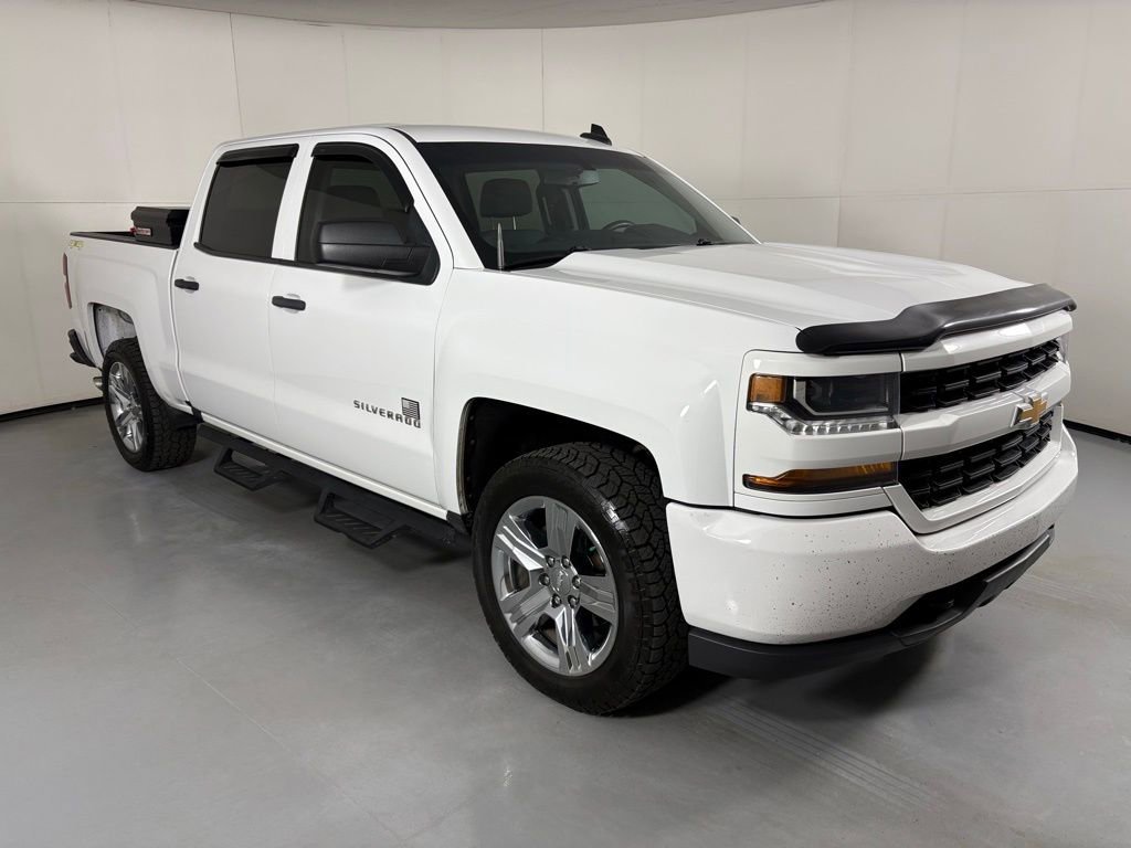 Used 2018 Chevrolet Silverado 1500 Custom w/ Custom Value Package AWD/4WD image 2