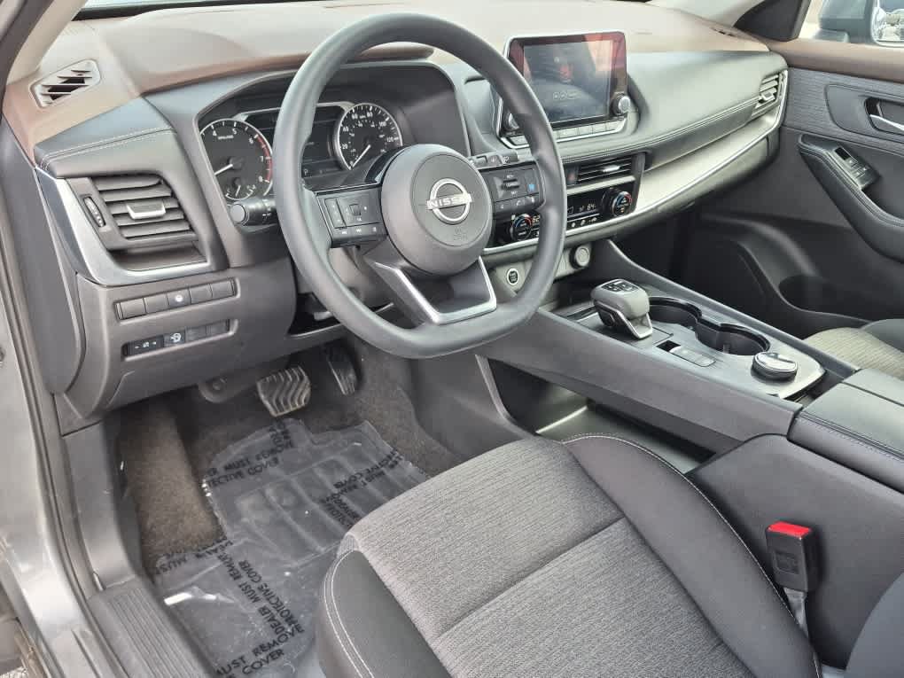 Used 2023 Nissan Rogue SV AWD/4WD image 11