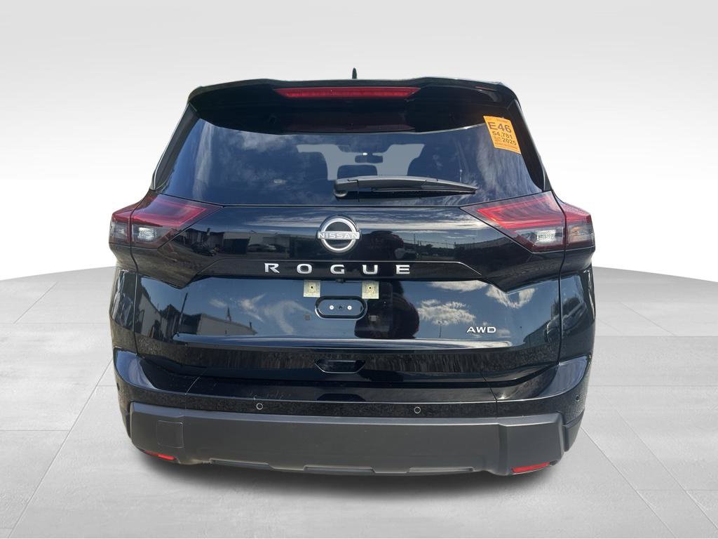 Used 2025 Nissan Rogue SV AWD/4WD image 7