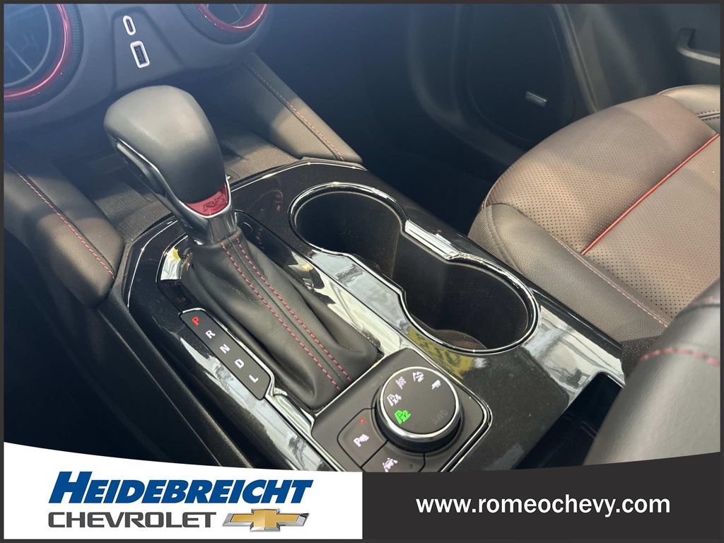 Used 2025 Chevrolet Blazer RS w/ Enhanced Convenience Package AWD/4WD image 24
