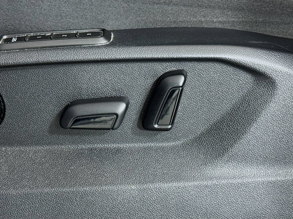 Used 2022 Volkswagen Atlas SEL Premium AWD/4WD image 16