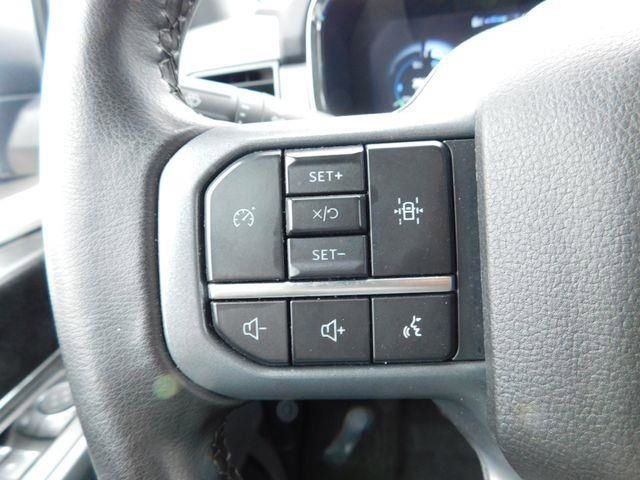 Used 2023 Ford F150 Lightning XLT image 26