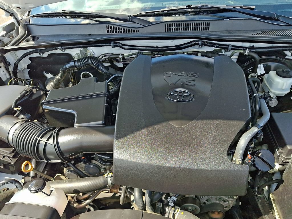 Used 2019 Toyota Tacoma Limited AWD/4WD image 30