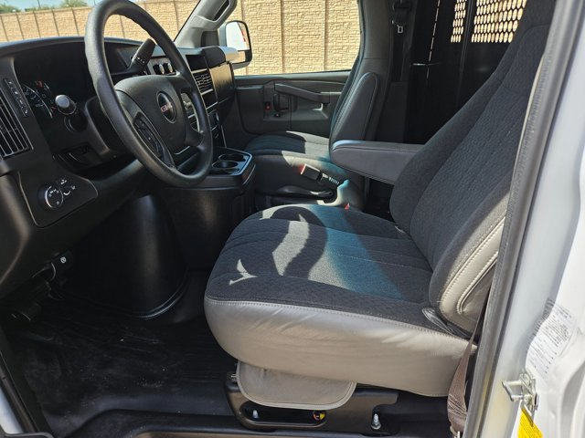 Used 2023 GMC Savana 2500 w/ Driver Convenience Package image 13