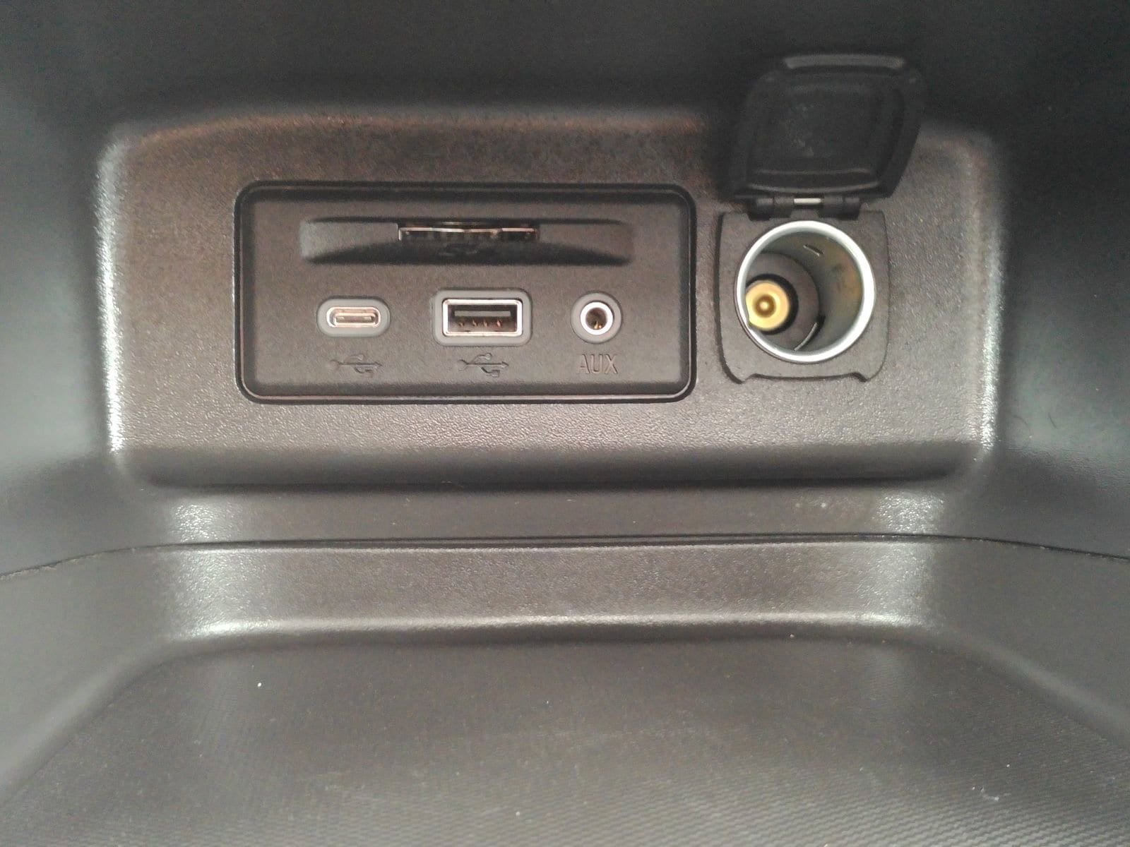 Certified 2023 Chevrolet Equinox RS AWD/4WD image 10