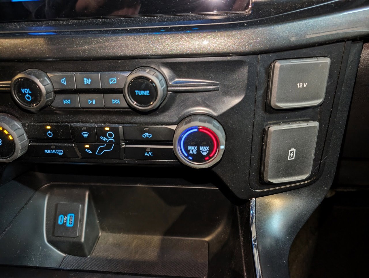 Used 2024 Ford F150 STX image 40