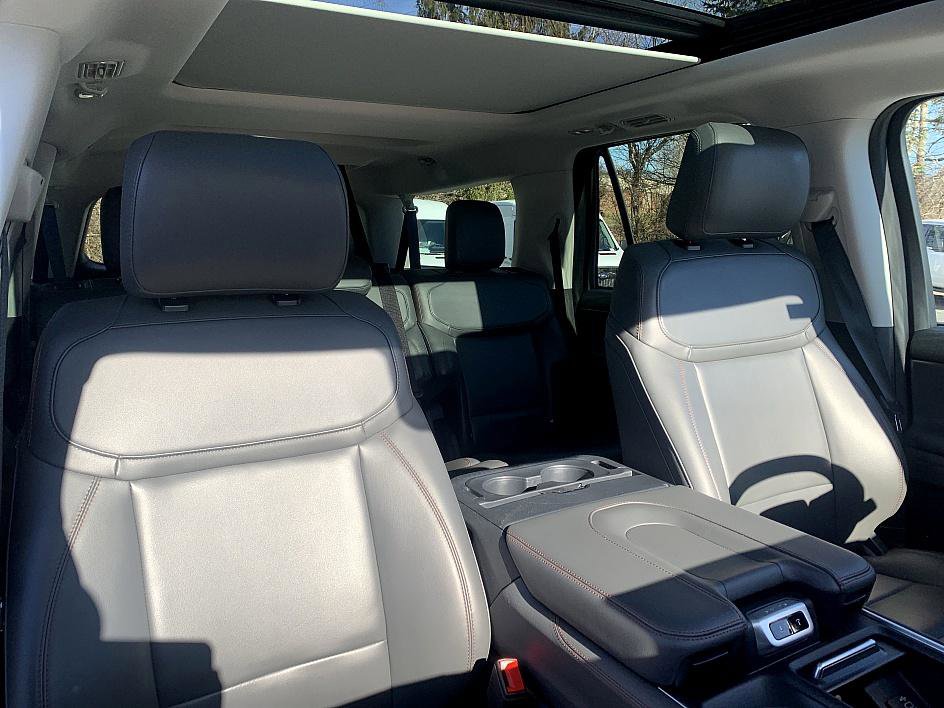 Used 2025 Ford Expedition Max Active image 22