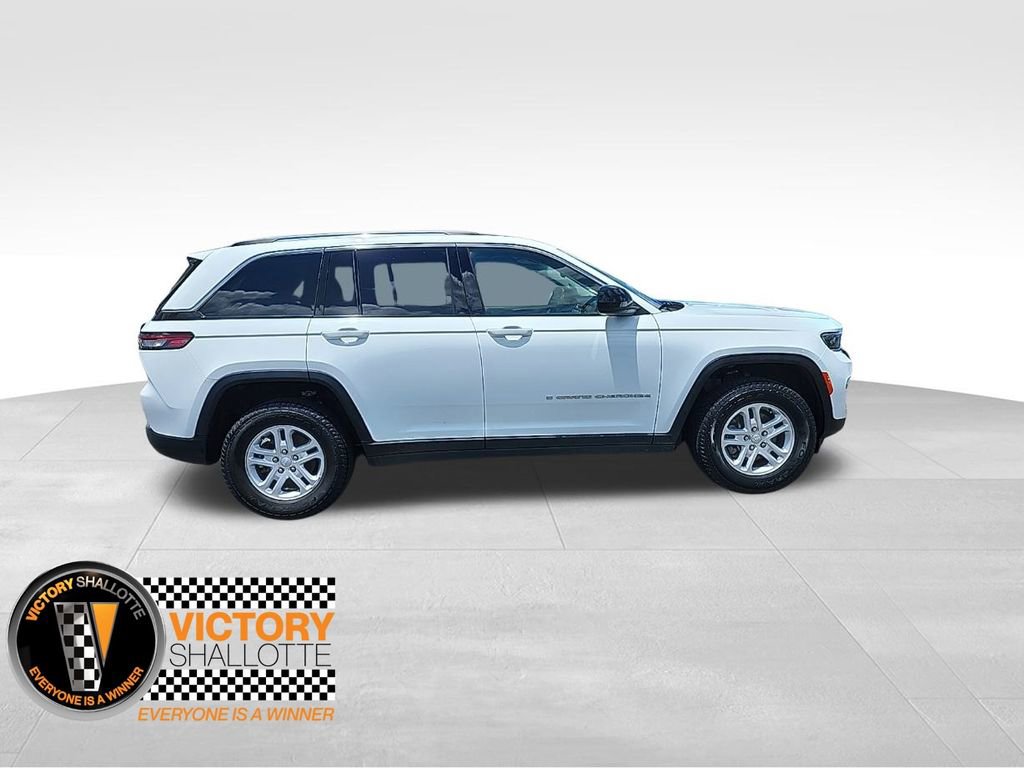 Certified 2023 Jeep Grand Cherokee Laredo image 12