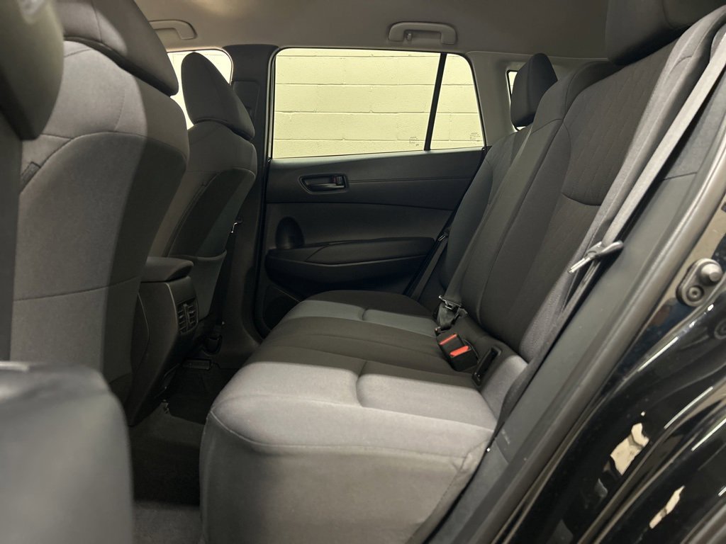 Used 2024 Toyota Corolla Cross LE image 8