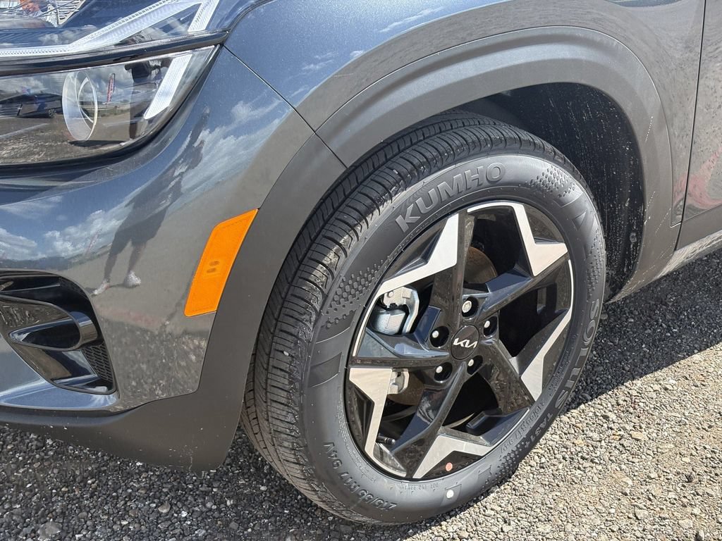 New 2026 Kia Seltos S FWD image 9