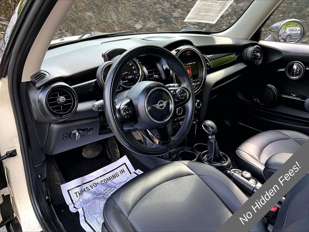 Used 2019 MINI Cooper 2-Door Hardtop w/ Signature Upholstery Package FWD image 11