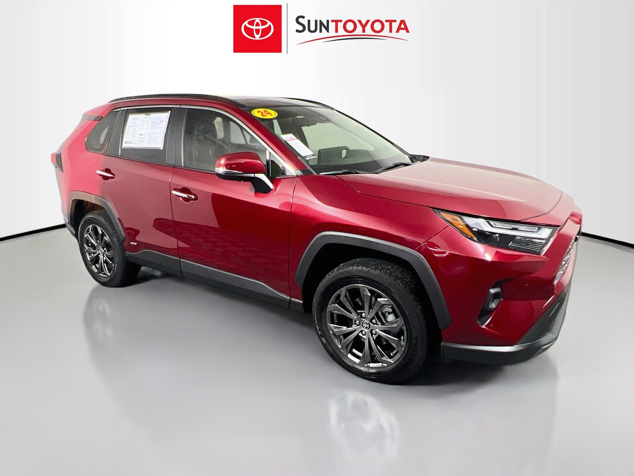 Used 2024 Toyota RAV4 Limited w/ Advanced Technology Package AWD/4WD image 1