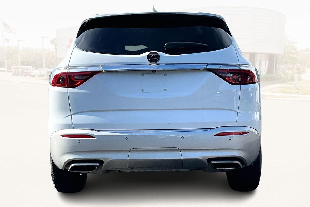 Used 2023 Buick Enclave Essence FWD image 5