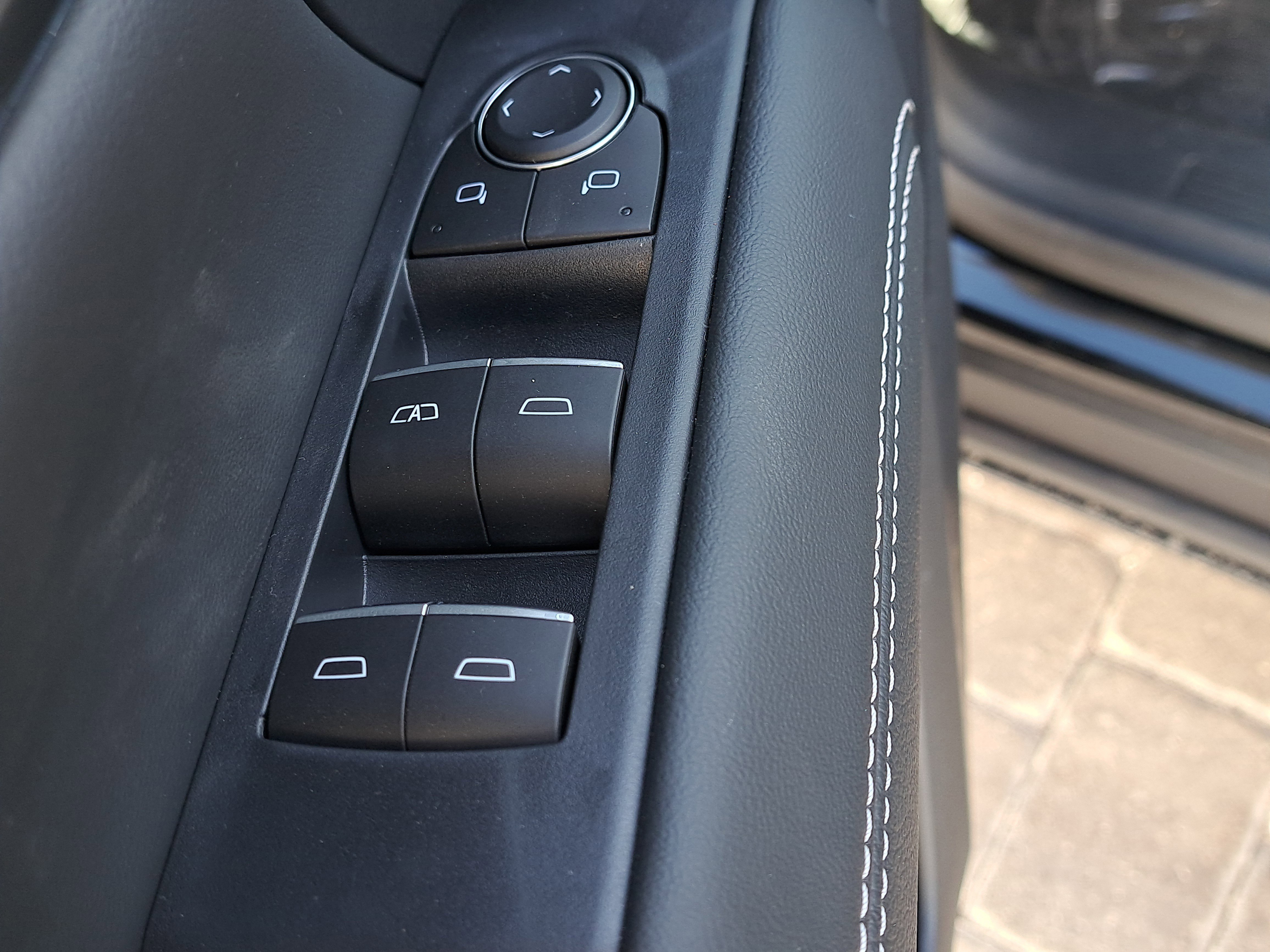 New 2026 GMC Terrain Denali w/ LPO, Black Badging Package image 20