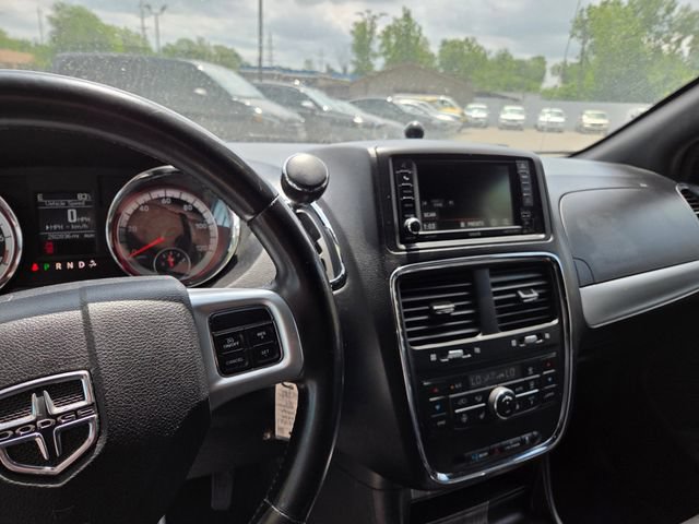 Used 2020 Dodge Grand Caravan GT FWD image 18