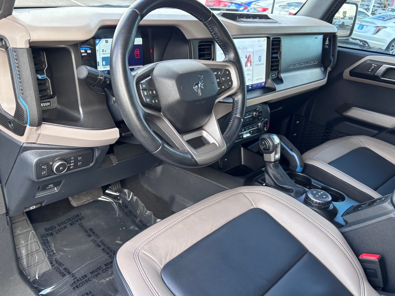 Used 2022 Ford Bronco Wildtrak AWD/4WD image 17