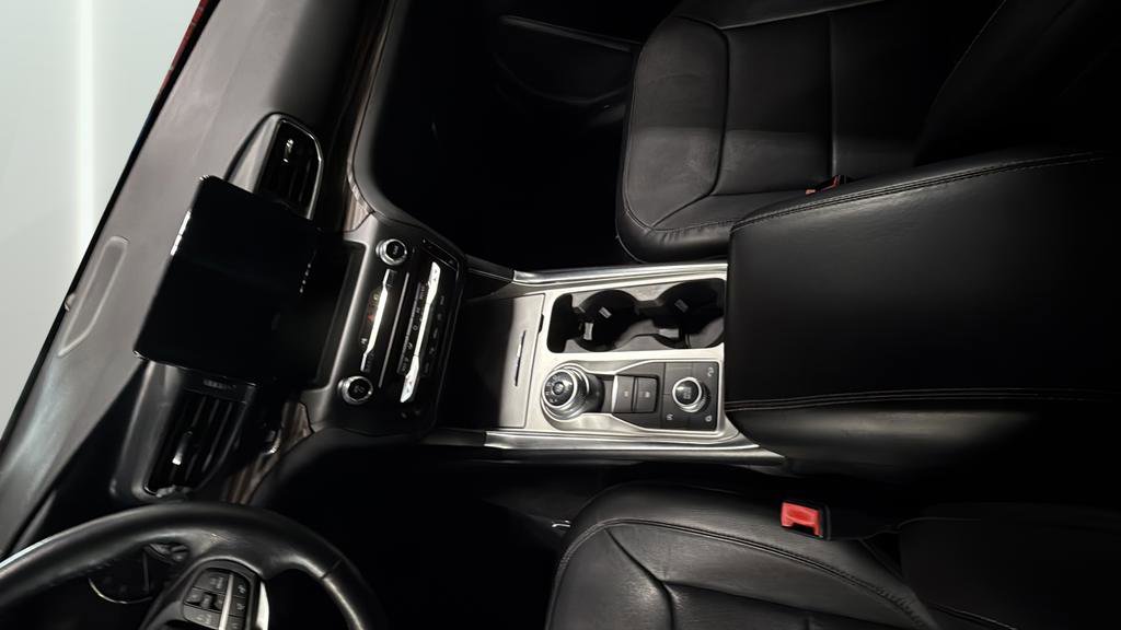 Used 2020 Ford Explorer Limited image 20