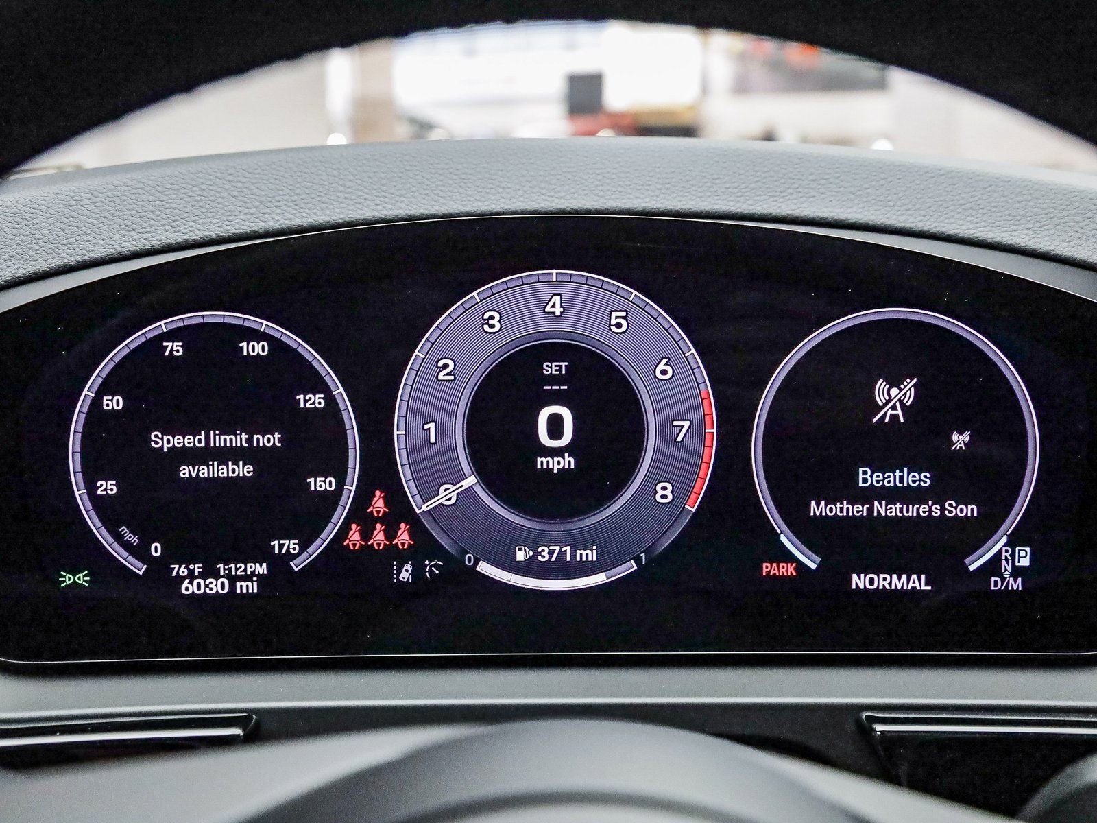 Certified 2025 Porsche Cayenne image 28