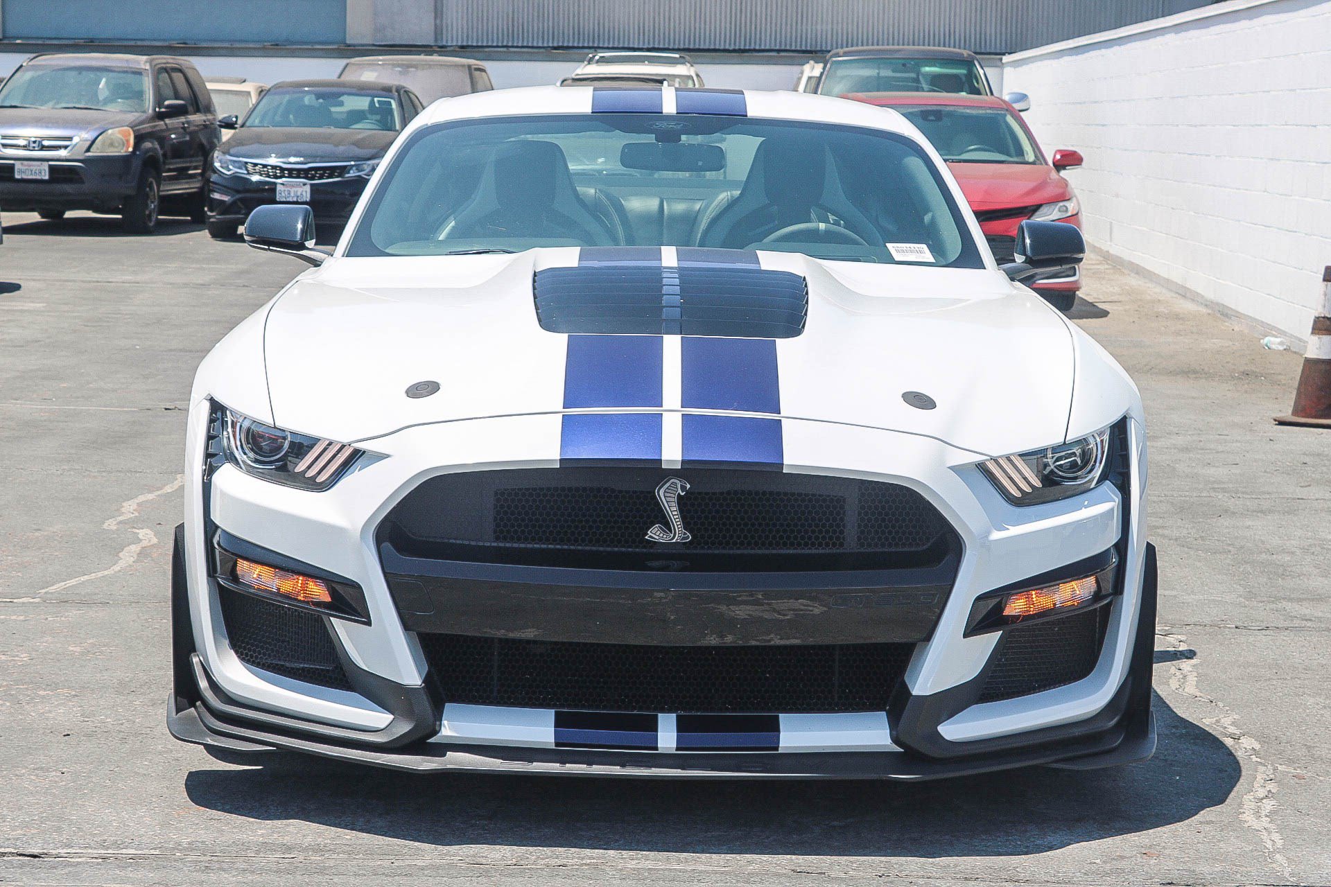 Used 2022 Ford Mustang Shelby GT500 w/ Technology Package RWD image 2