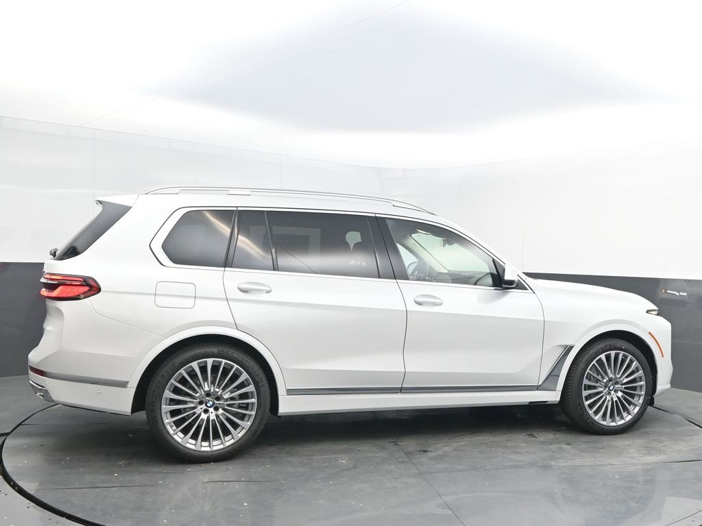 New 2026 BMW X7 xDrive40i image 8