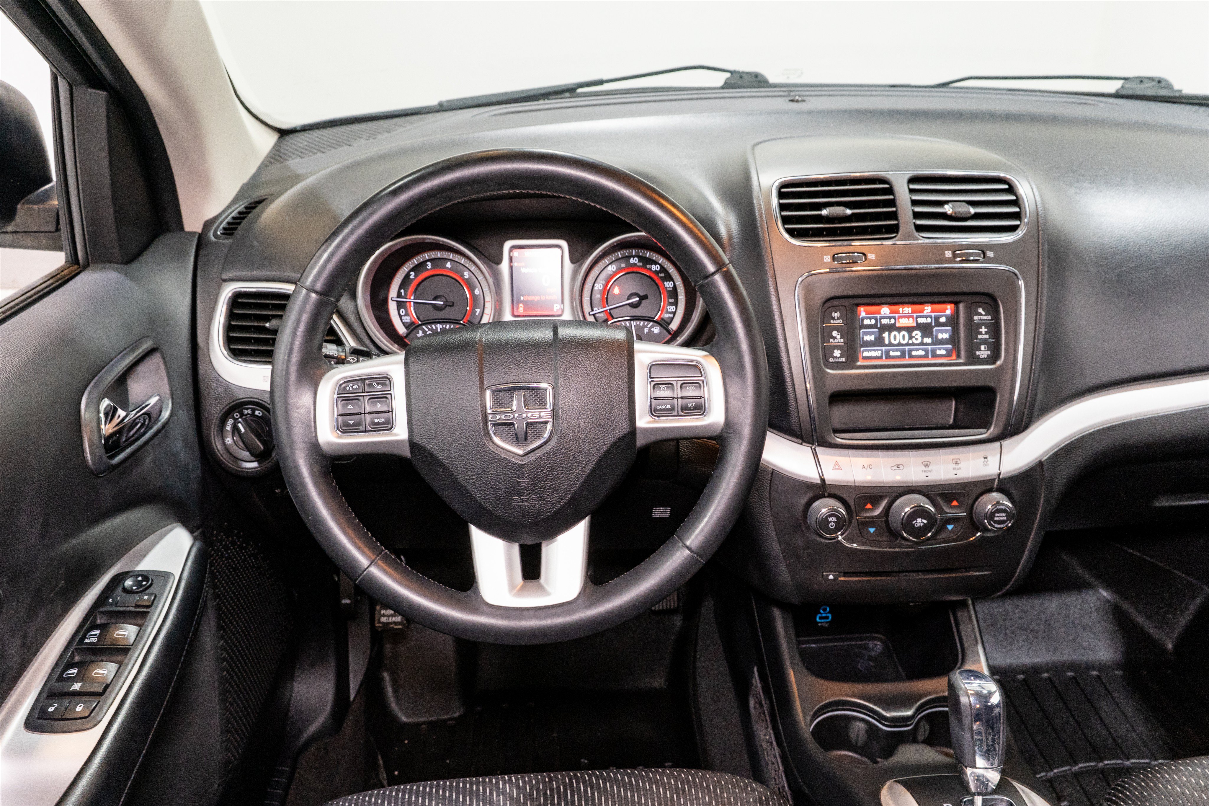 Used 2018 Dodge Journey SE w/ Popular Equipment Group FWD image 11