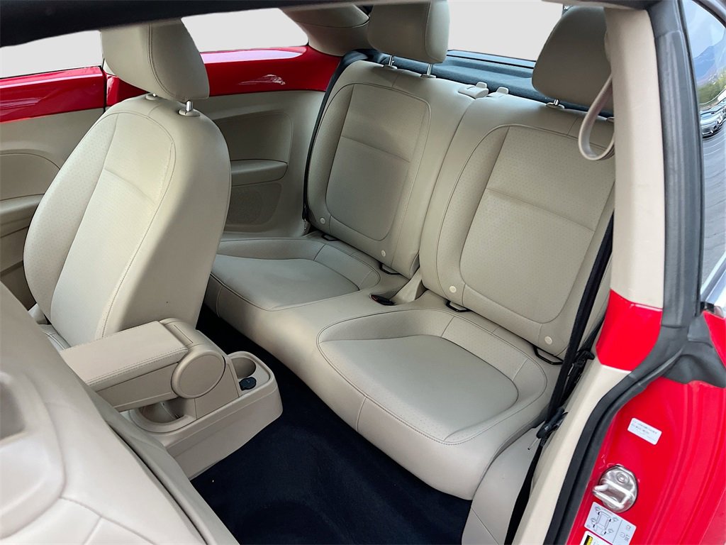 Used 2019 Volkswagen Beetle 2.0T SE image 24