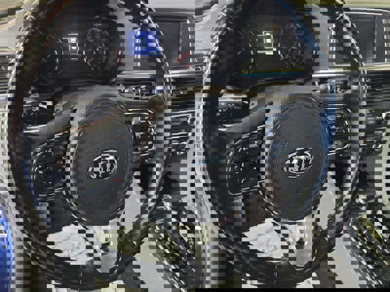 Used 2018 Kia Optima EX image 27