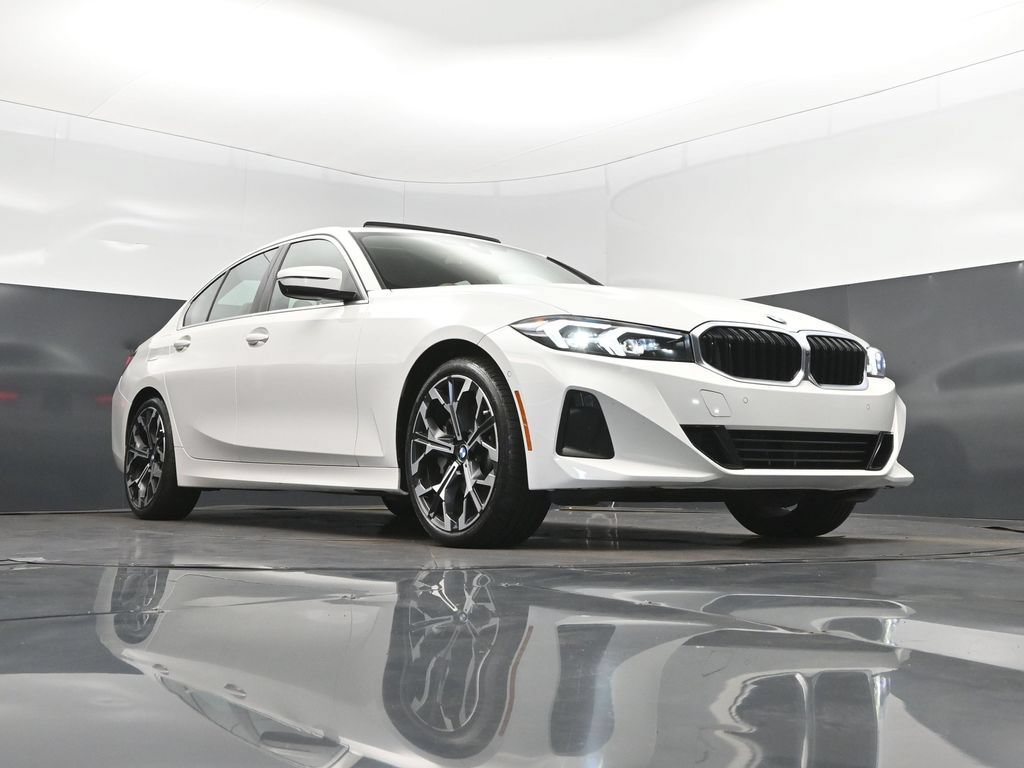 Used 2026 BMW 330i Sedan w/ Convenience Package RWD image 44