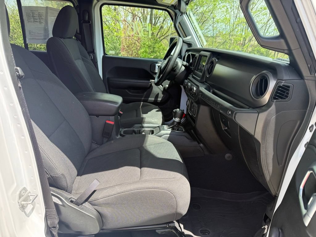 Used 2023 Jeep Wrangler Unlimited Sport AWD/4WD image 20