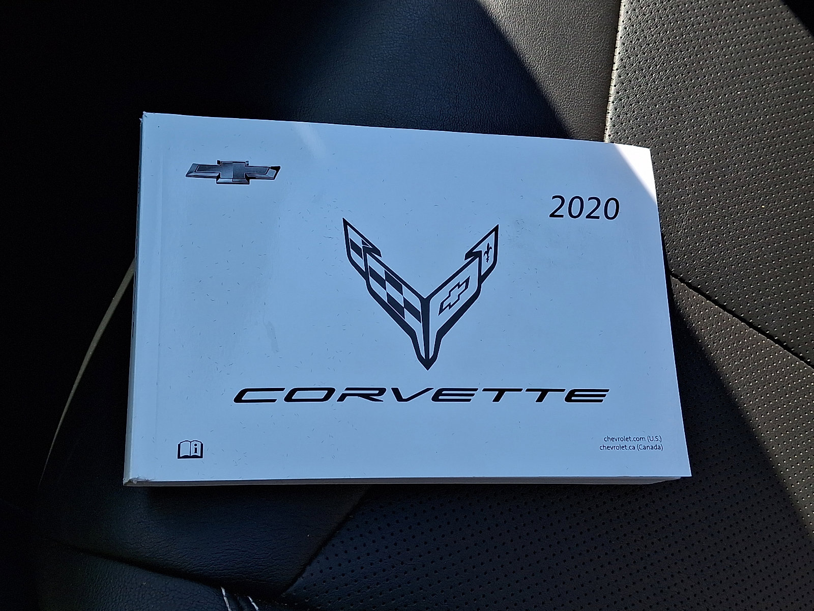 Used 2020 Chevrolet Corvette Stingray Coupe w/ Z51 Performance Package image 24