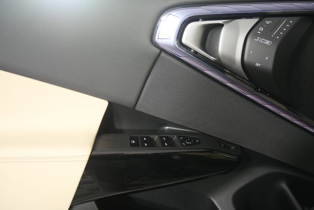 Used 2026 BMW X3 xDrive30 w/ Premium Package image 9