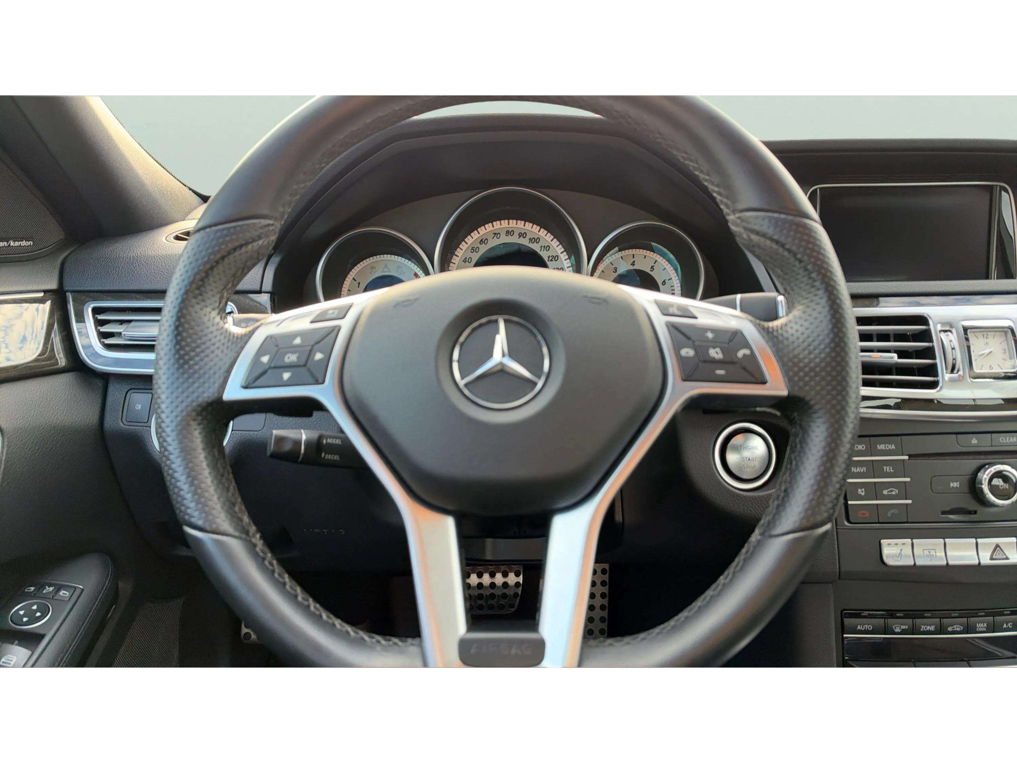 Used 2016 Mercedes-Benz E 350 4MATIC Sedan image 15