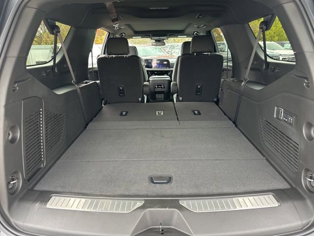New 2026 Chevrolet Suburban Premier w/ Sun And Tow Package image 14