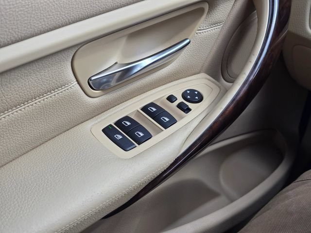 Used 2015 BMW 328i xDrive Sedan AWD/4WD image 35